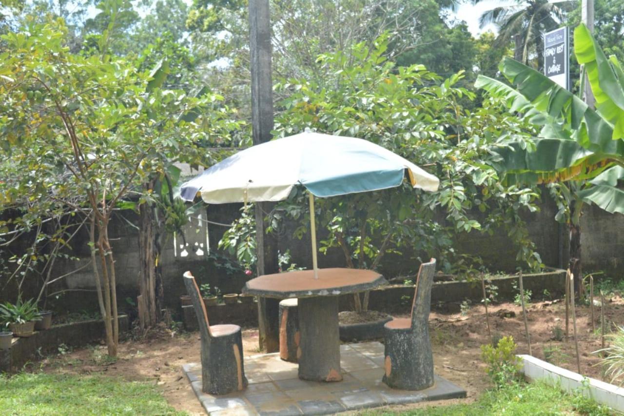 Mount View Family Rest & Cottage 하푸탈레 외부 사진