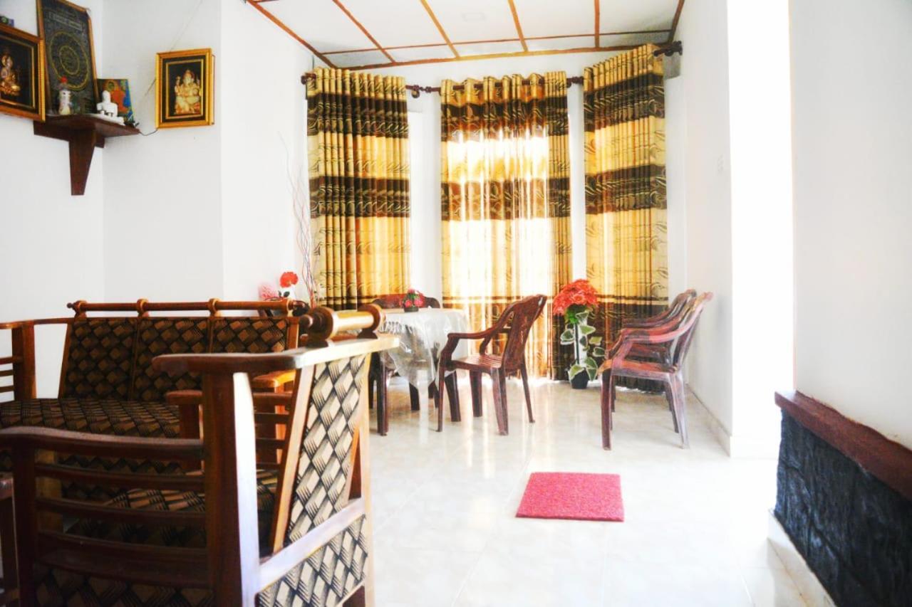 Mount View Family Rest & Cottage 하푸탈레 외부 사진