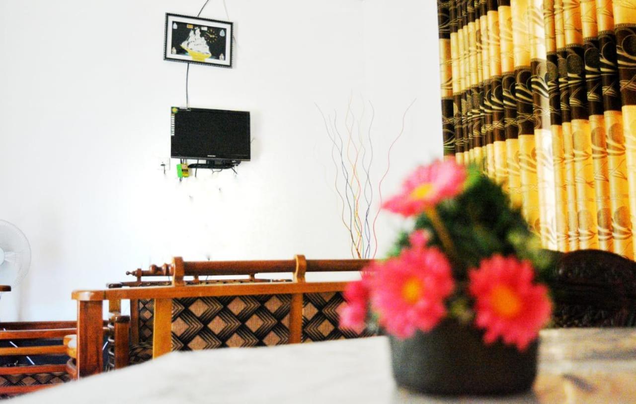 Mount View Family Rest & Cottage 하푸탈레 외부 사진