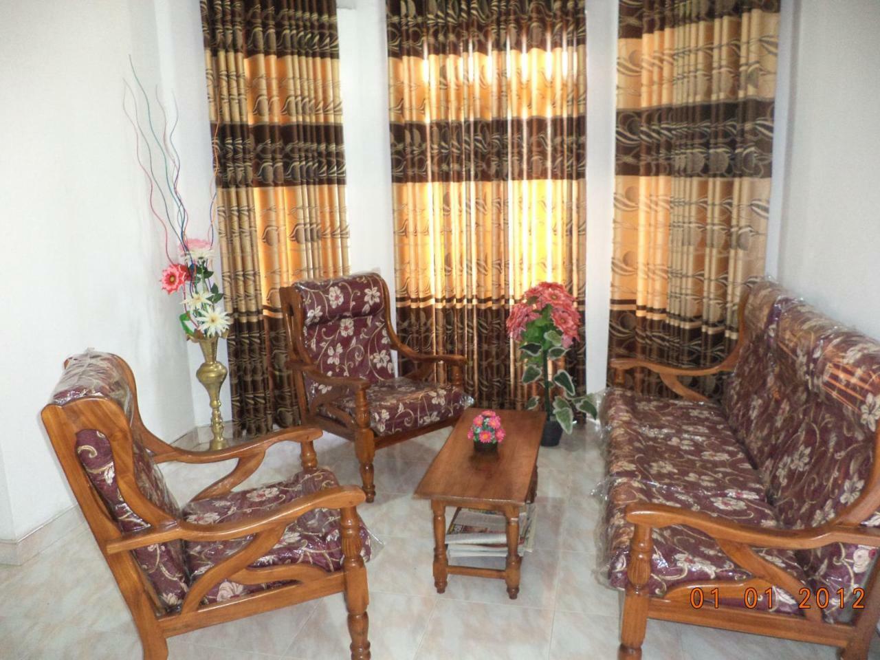 Mount View Family Rest & Cottage 하푸탈레 외부 사진
